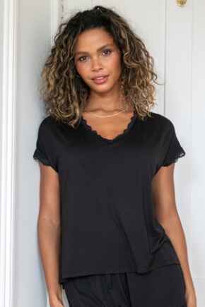 Sofa Loves Lace Hidden Support T-Shirt - Black