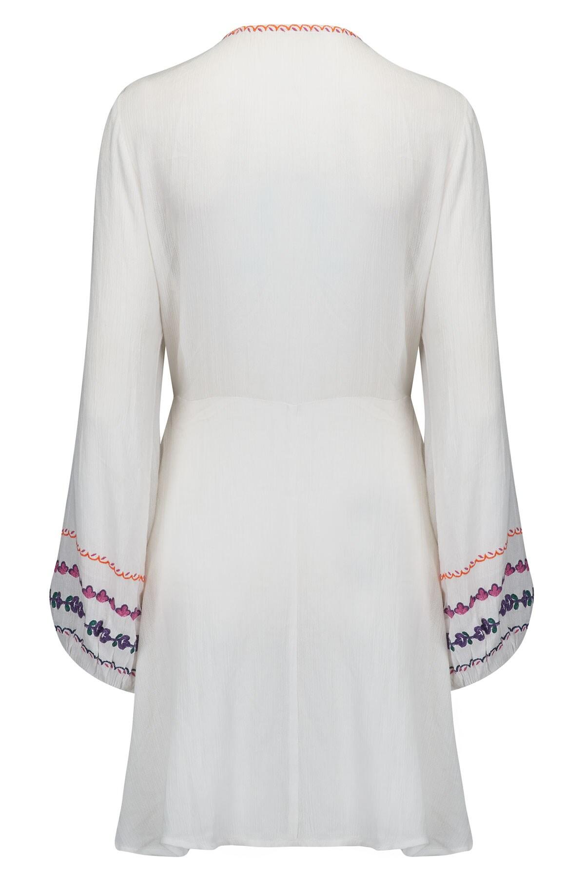 Bohemia Tie Front Kaftan White Pour Moi