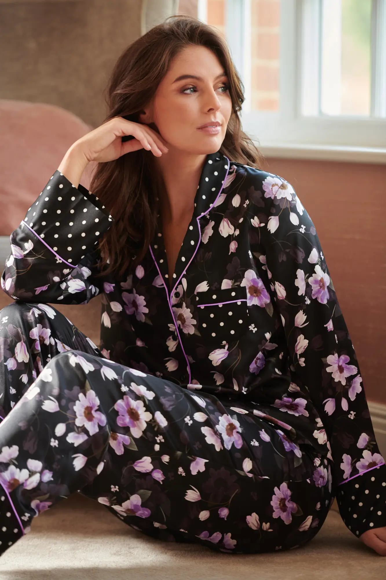 meel artillerie erosie Luxe Satin Print Mix Revere Collar Pyjama Set | Black/Lilac | Pour Moi  Clothing