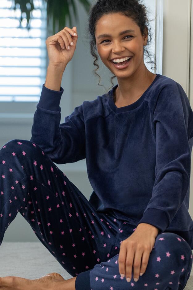 Cosy Fleece Sweatshirt and Jogger Pyjama Set