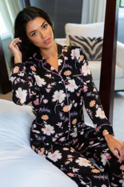 Blanco Kapitein Brie Yoghurt Luxe Woven Pyjama | Kiku | Pour Moi
